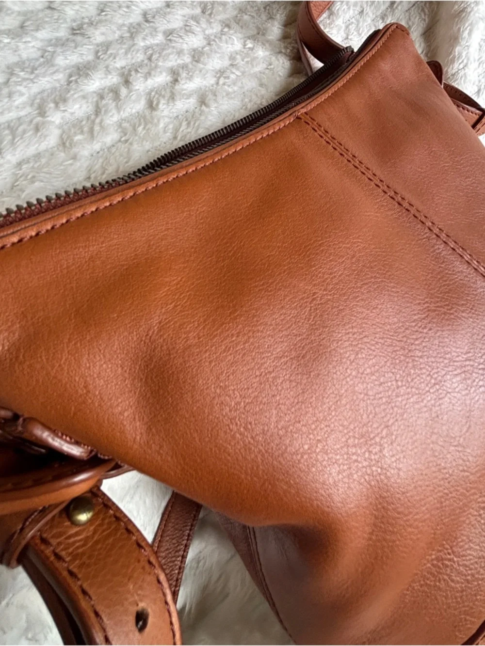 Cole Haan Cognac Tan Smooth Leather Crossbody Hobo Bag Brass Hardware